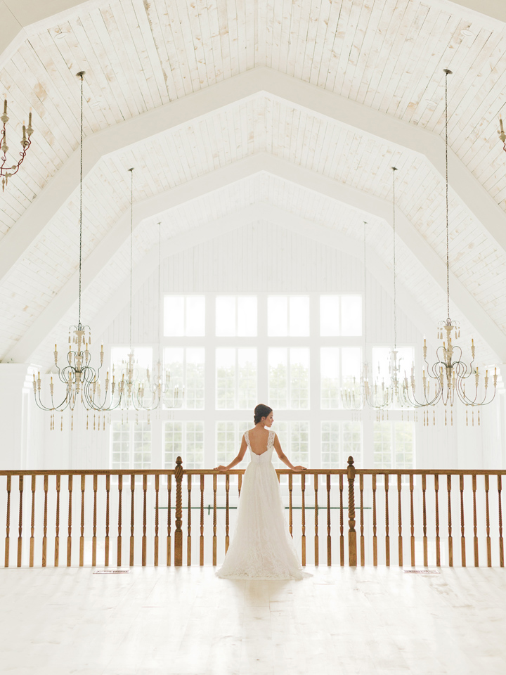 white_sparrow_barn_wedding_photographer